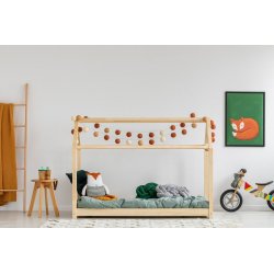 Medinė vaikiška lova - namas