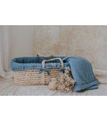 Kūdikio lopšelis su stovu ir mėlynu tekstilės komplektu