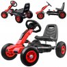 Go-kart raudonas sportinis automobilis