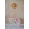 Kūdikio lopšelis su stovu ir rožiniu tekstilės komplektu