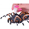 Žaislinis voras su nuotolinio valdymo pulteliu