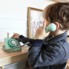 Classic world medinis telefonas